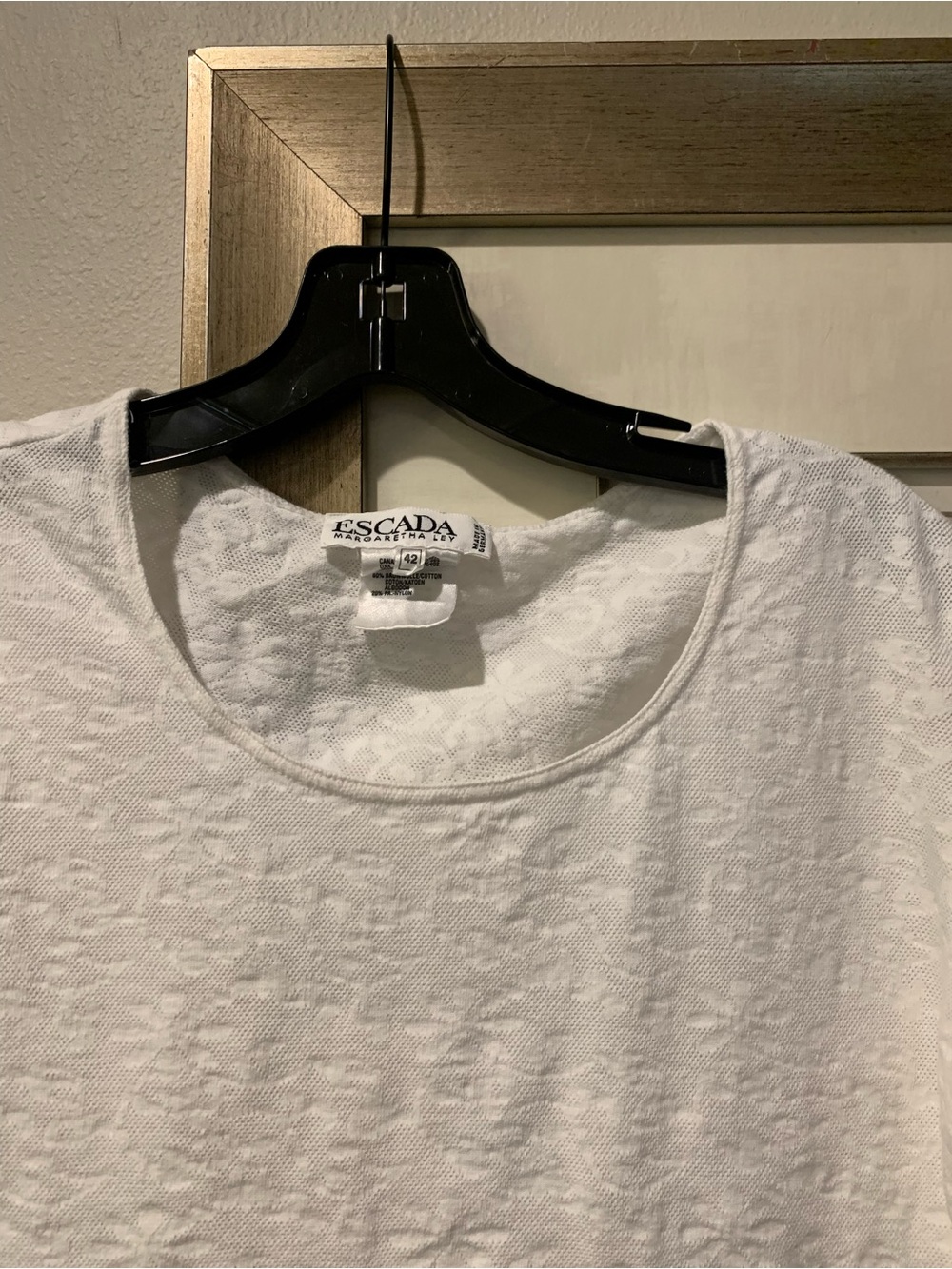 Escada Crisp White Textured Short Sleeve Tee - Picture 2 of 10